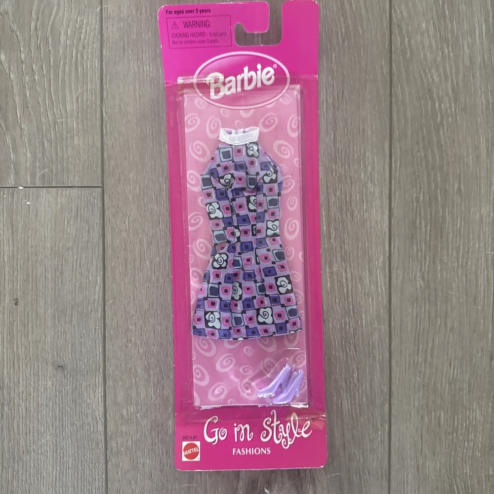 NEW Vintage Barbie 1998 Mattel Barbie Go In Style Fashions Purple Pink Dress